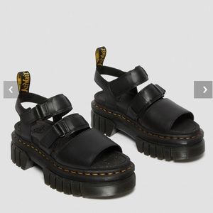 Brand new Dr. Martin Ricki 3-Strap Sandal